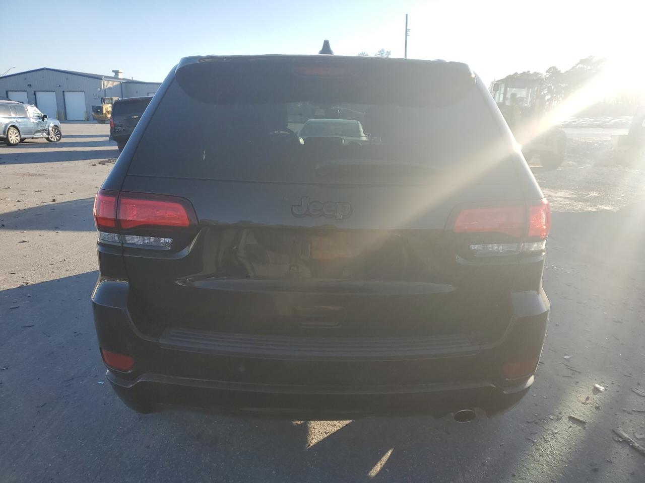 2020 Jeep Grand Cherokee - Image 6