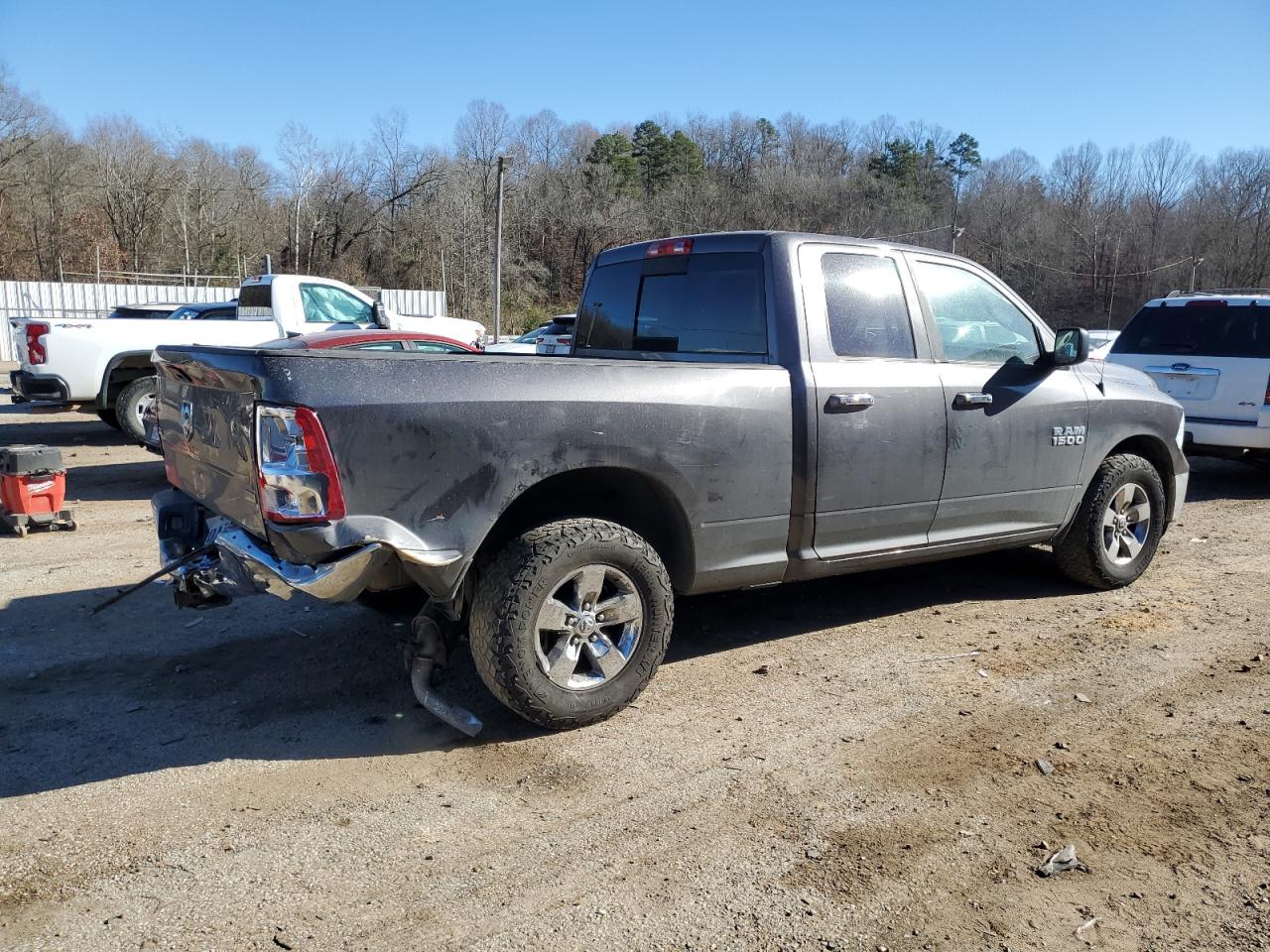 2016 RAM 1500 - Image 3
