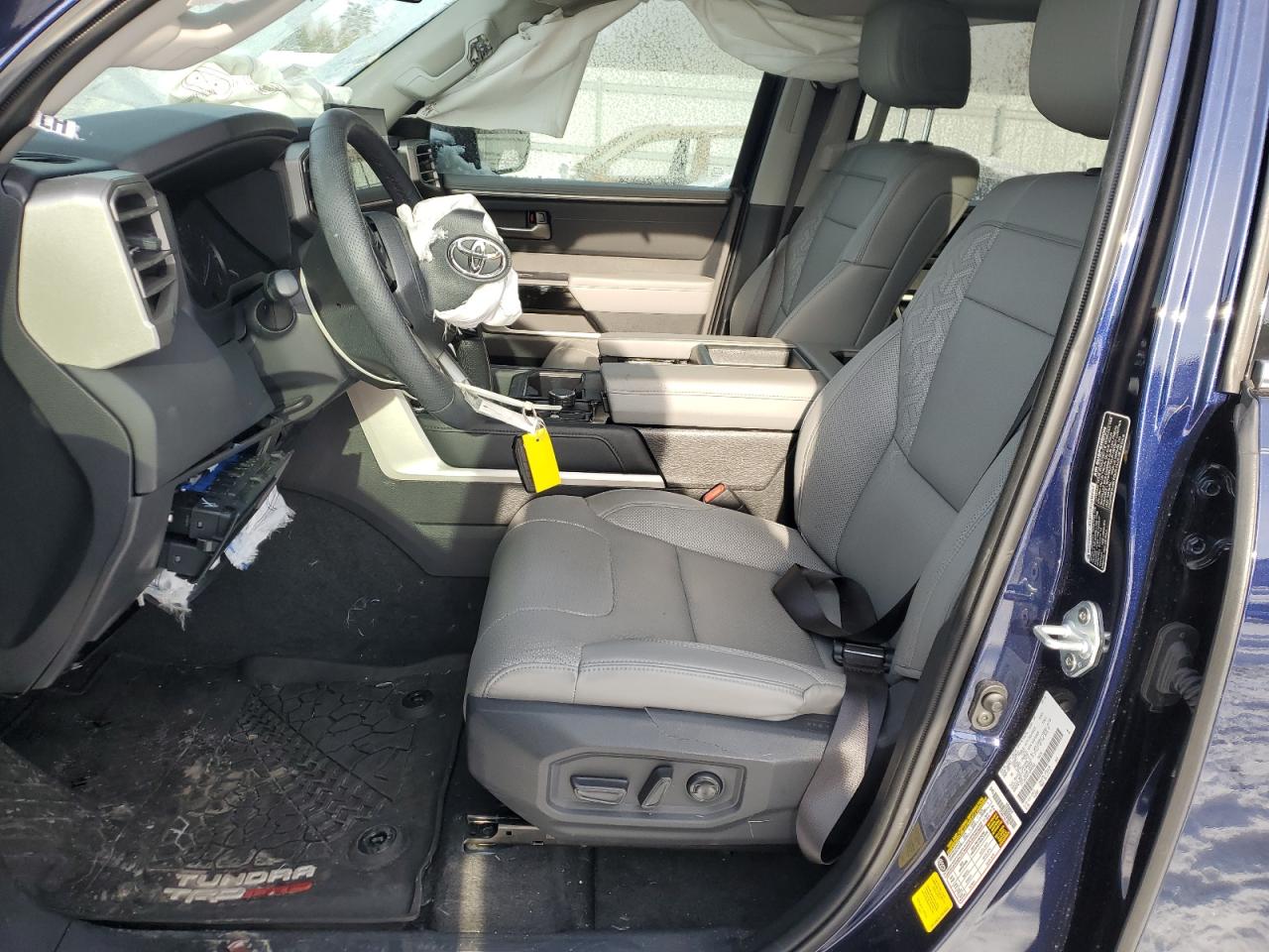 2023 Toyota Tundra - Image 7