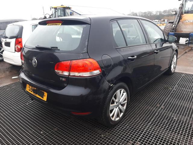 2011 VOLKSWAGEN GOLF SE TS