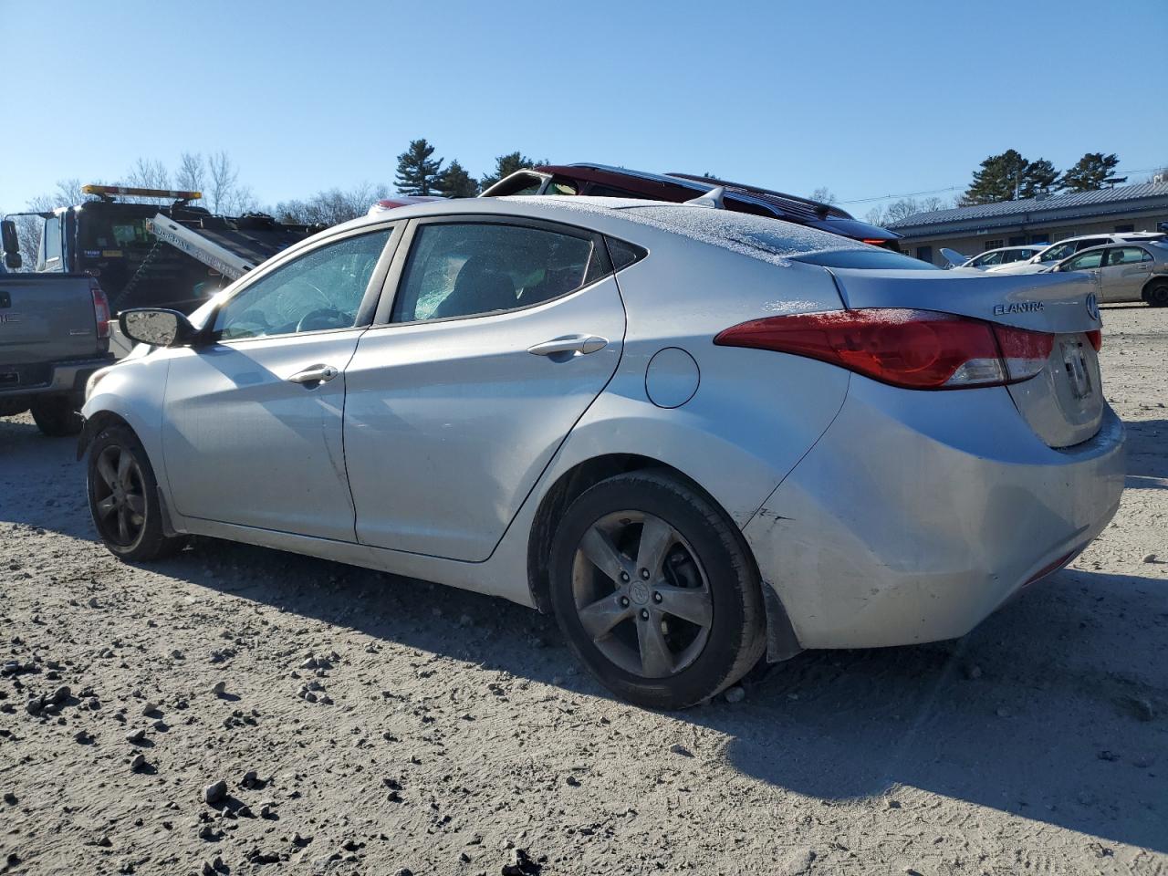 2013 Hyundai Elantra - Image 2