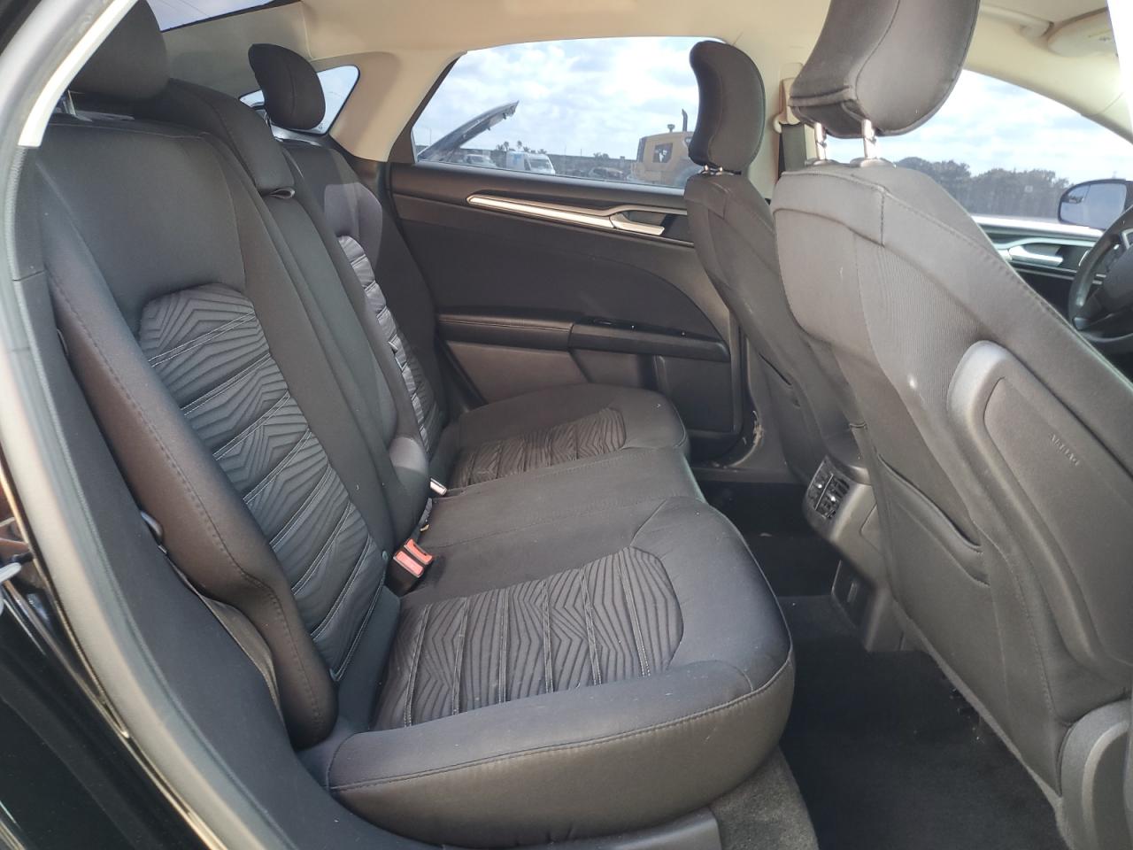 2016 Ford Fusion - Image 10