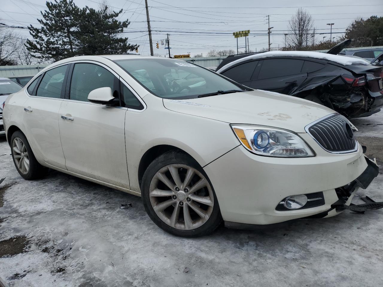 2012 Buick Verano - Image 4