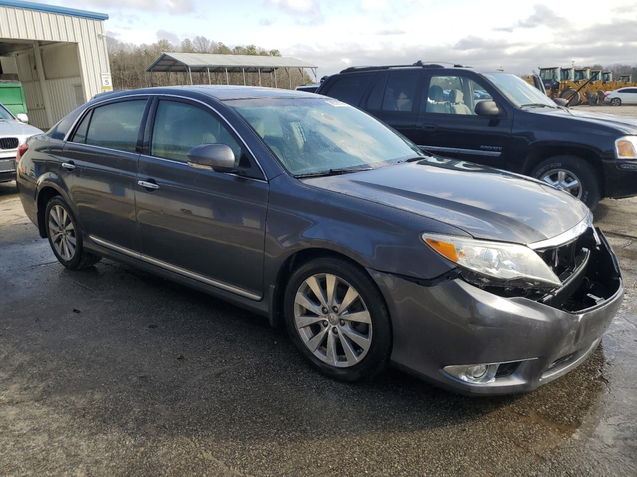2011 Toyota Avalon - Image 4