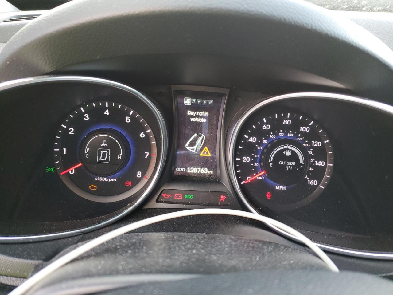 2014 Hyundai Santa Fe - Image 9