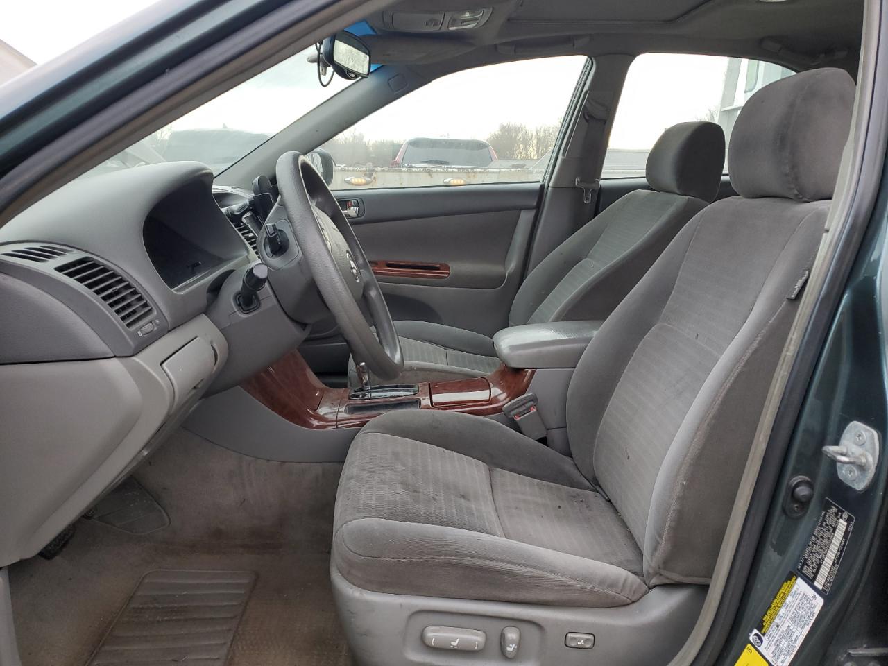 2005 Toyota Camry - Image 7