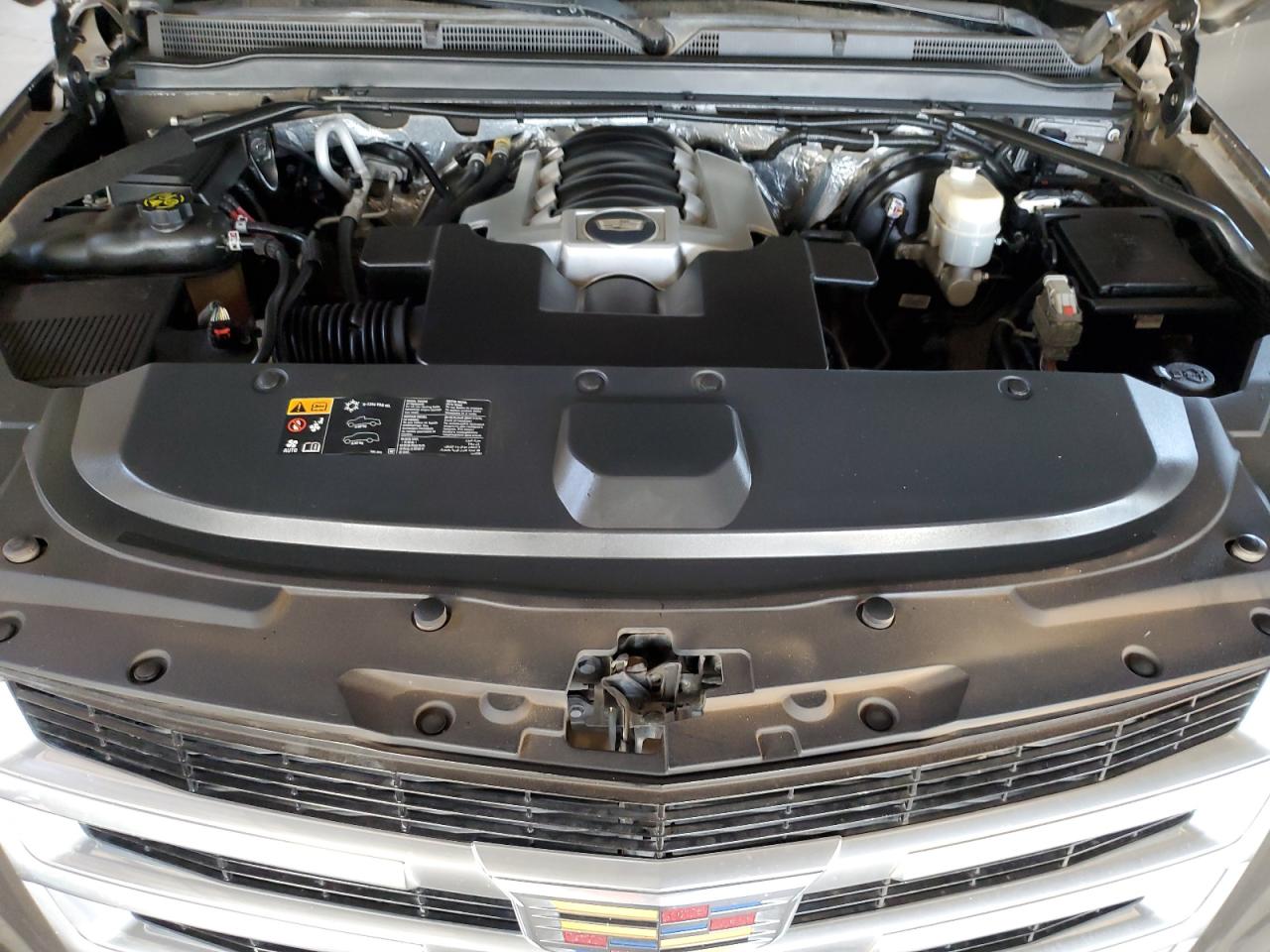 2015 Cadillac Escalade - Image 12