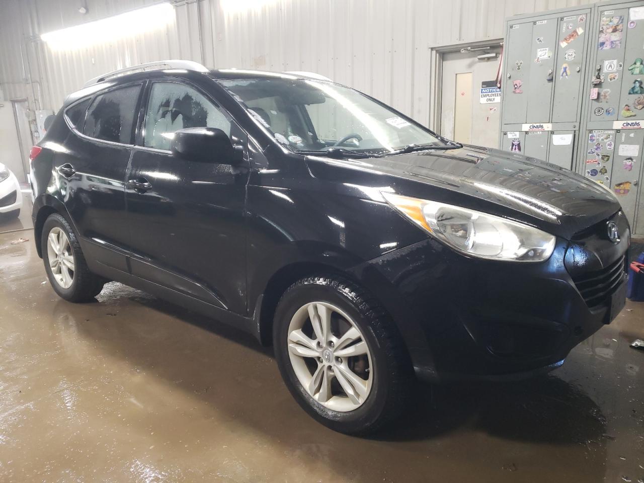 2010 Hyundai Tucson - Image 4