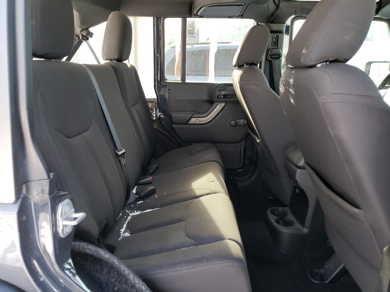 2017 Jeep Wrangler - Image 11