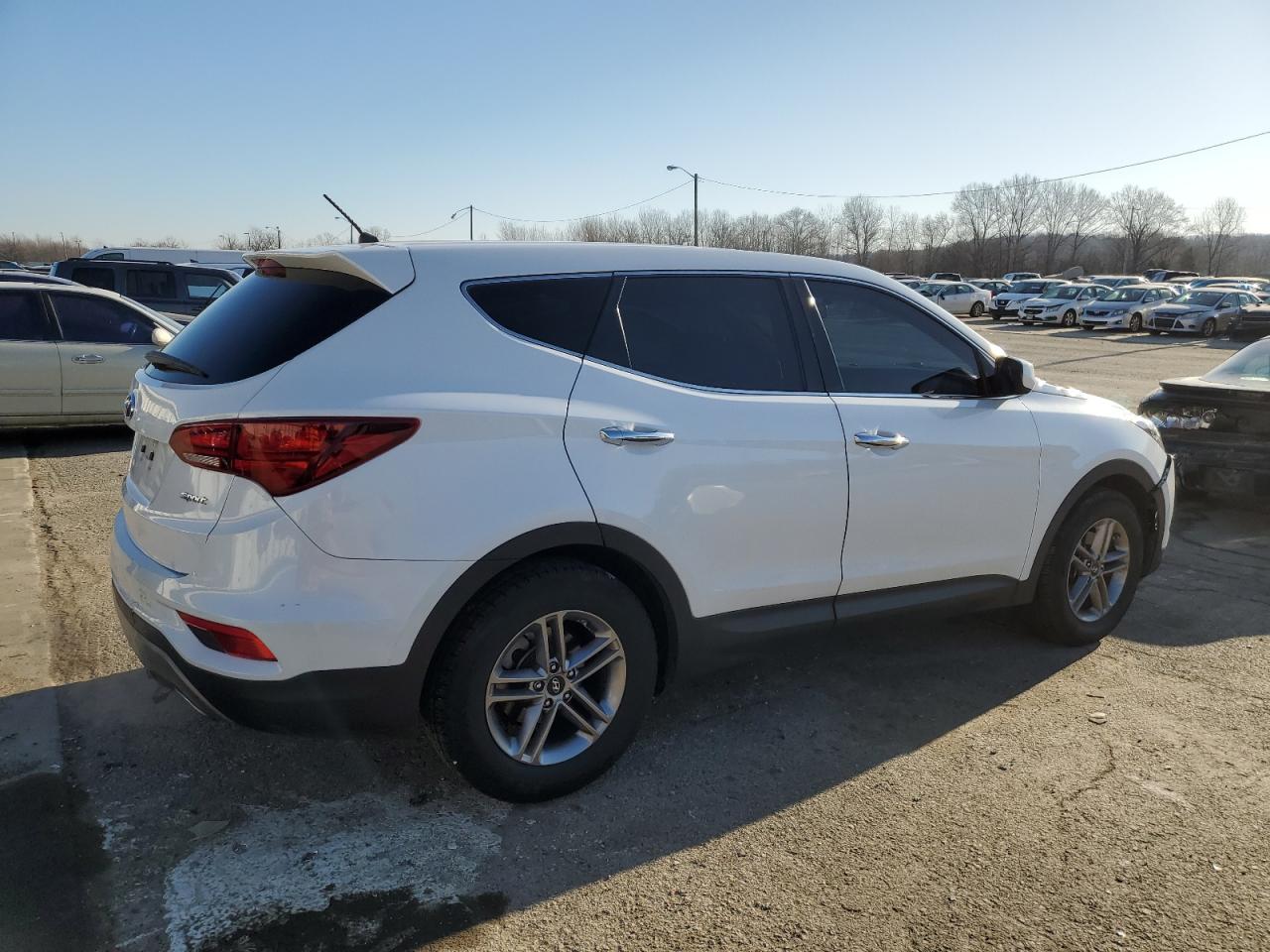 2018 Hyundai Santa Fe - Image 3