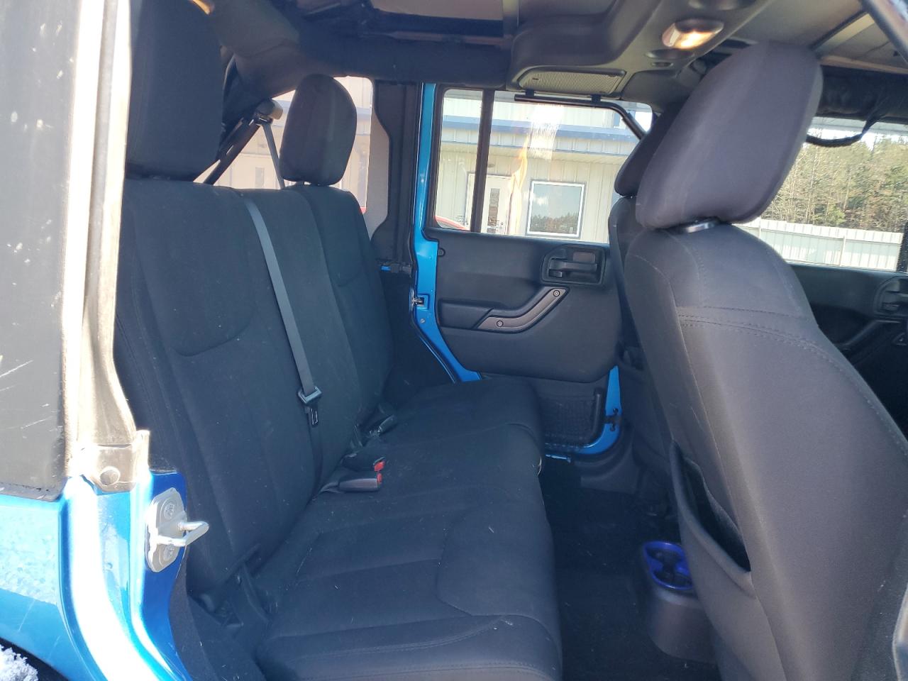 2015 Jeep Wrangler - Image 10