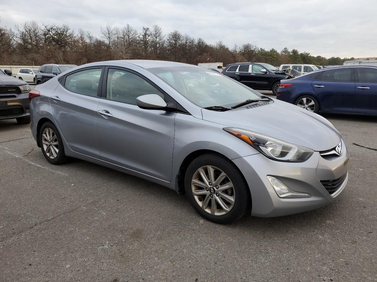 VIN 5NPDH4AE5GH658910 2016 HYUNDAI ELANTRA no.4