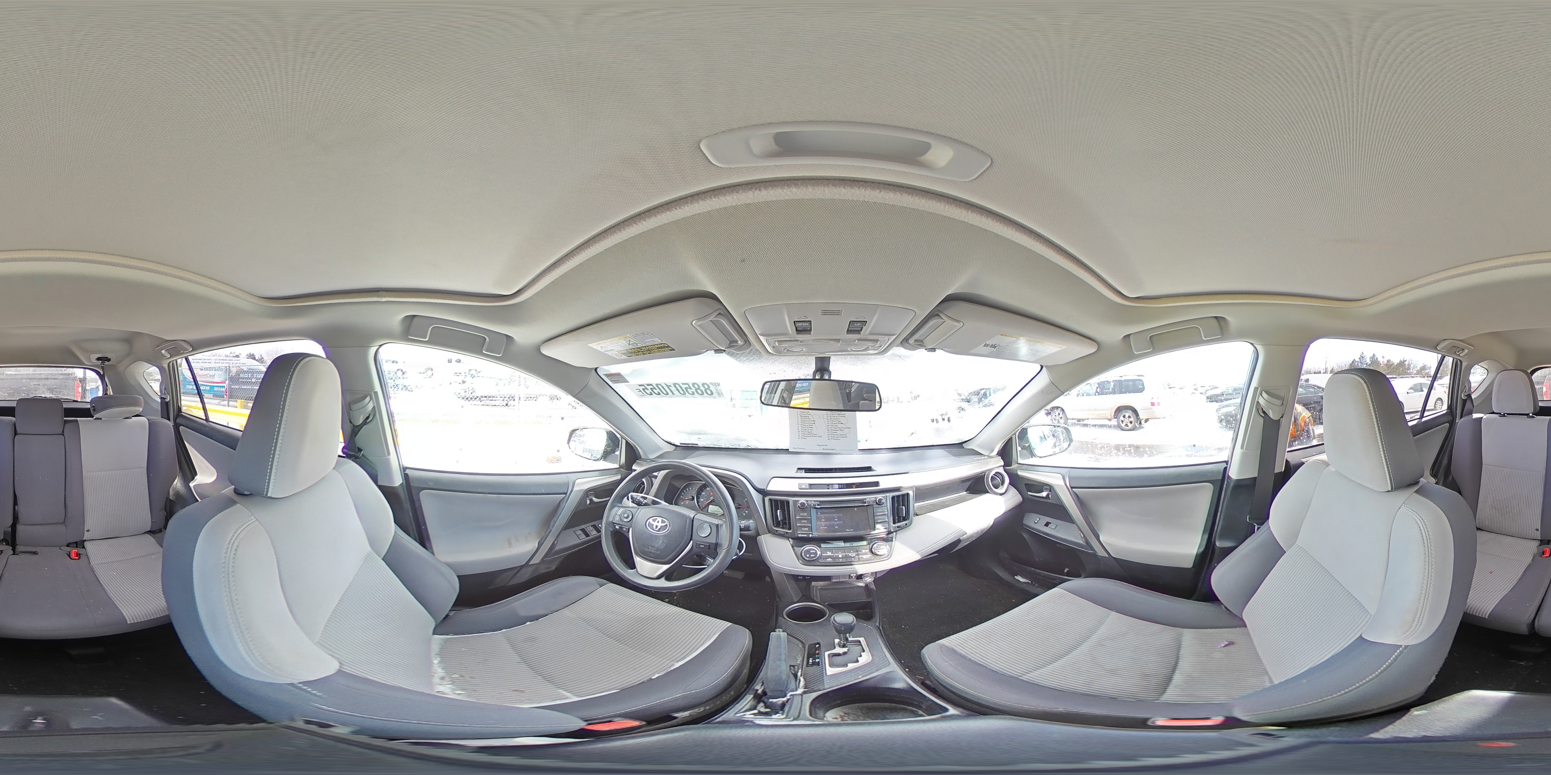 2015 Toyota RAV 4 - Image 13