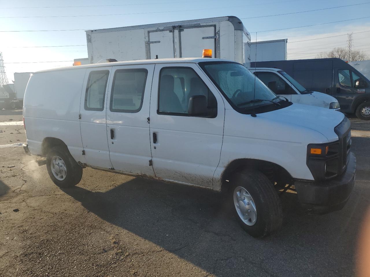 2011 Ford Econoline - Image 4