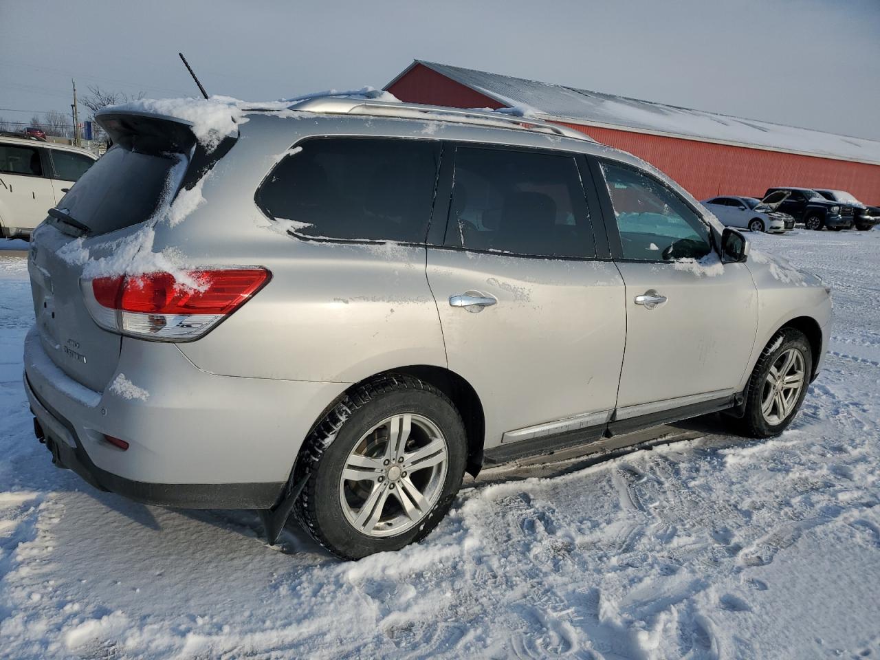 2015 Nissan Pathfinder - Image 3