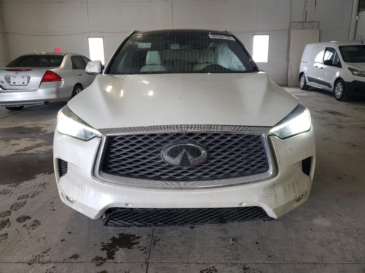 2019 Infiniti QX50 - Image 5