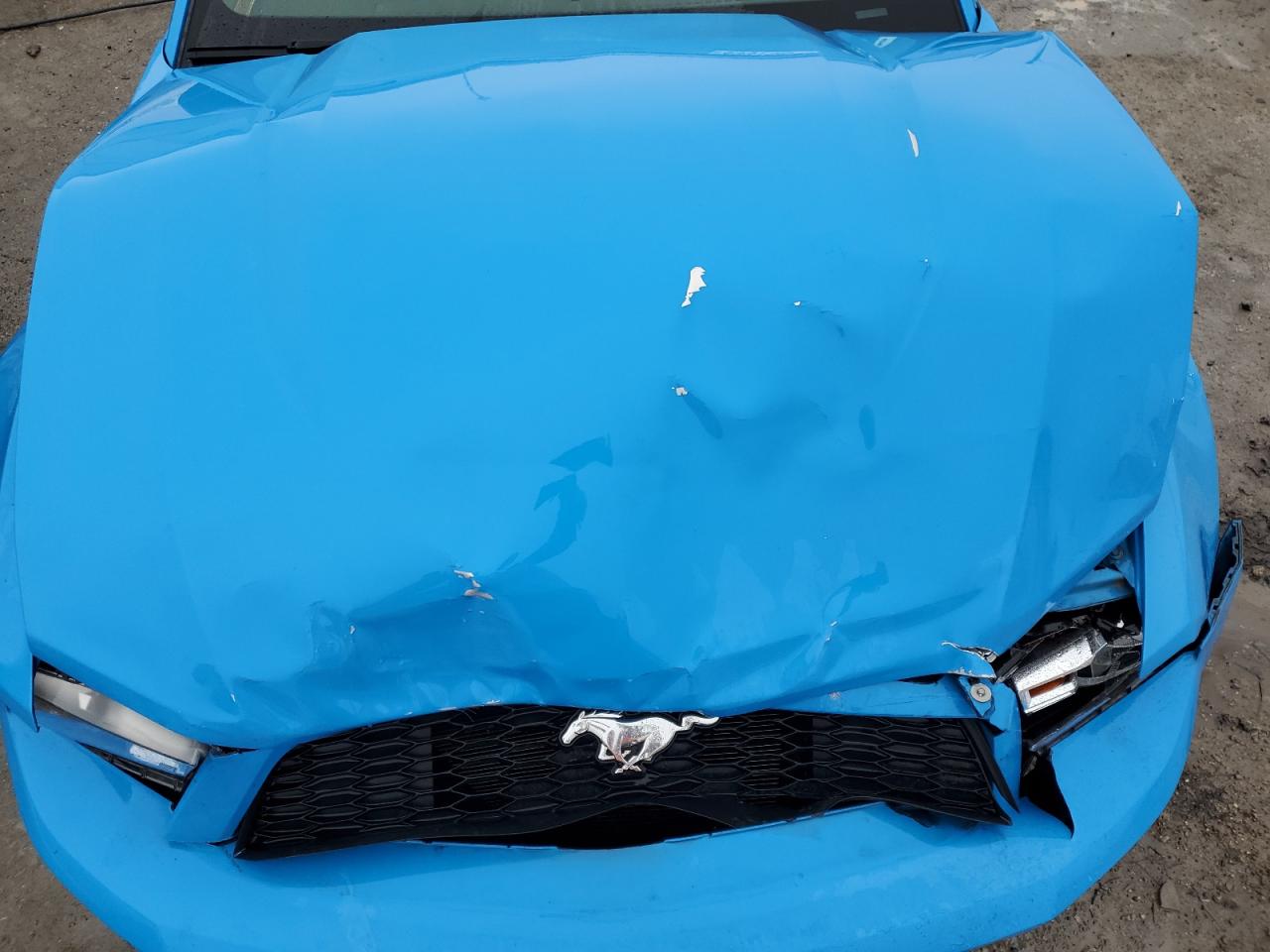 2011 Ford Mustang - Image 11