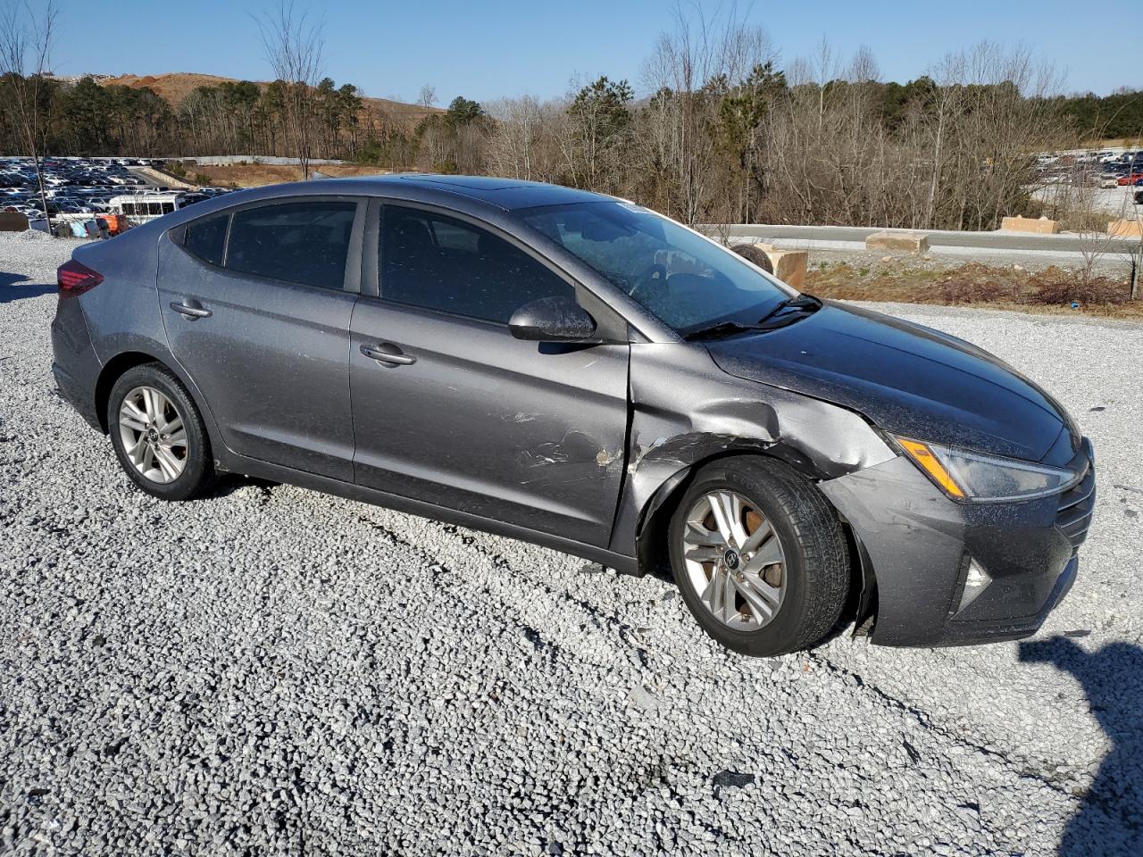 2019 Hyundai Elantra - Image 4