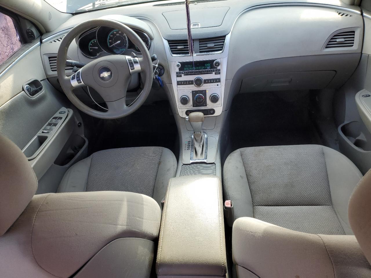 2009 Chevrolet Malibu - Image 8
