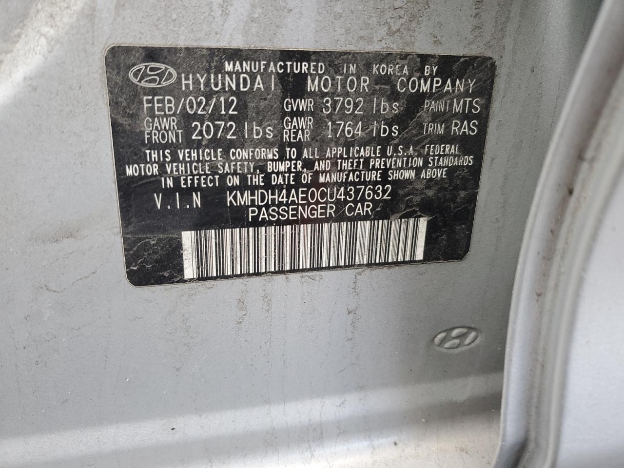 2012 Hyundai Elantra - Image 12