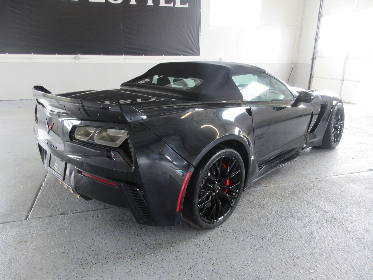 VIN 1G1YU3D60H5603836 2017 CHEVROLET CORVETTE no.3