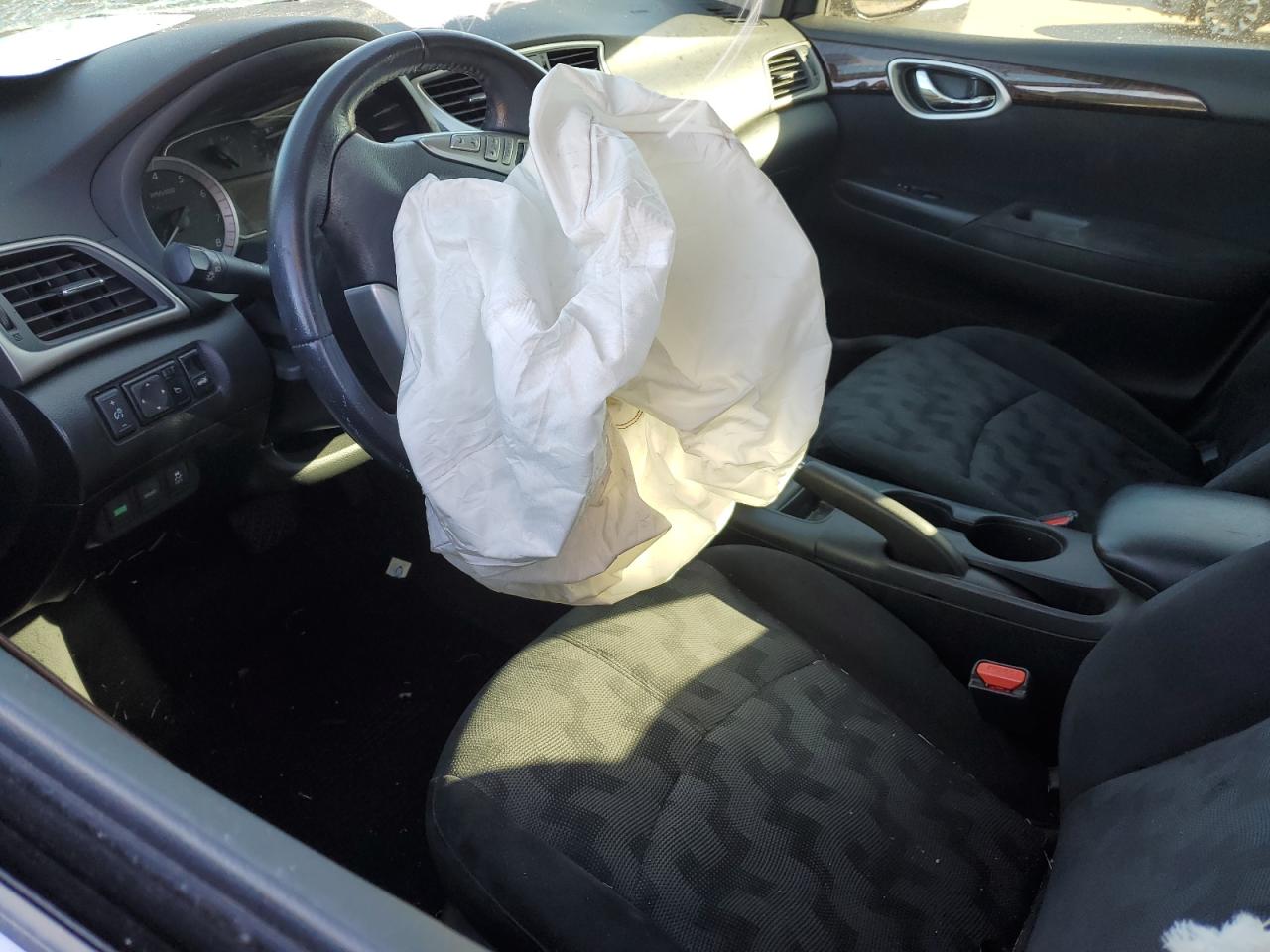2013 Nissan Sentra - Image 8