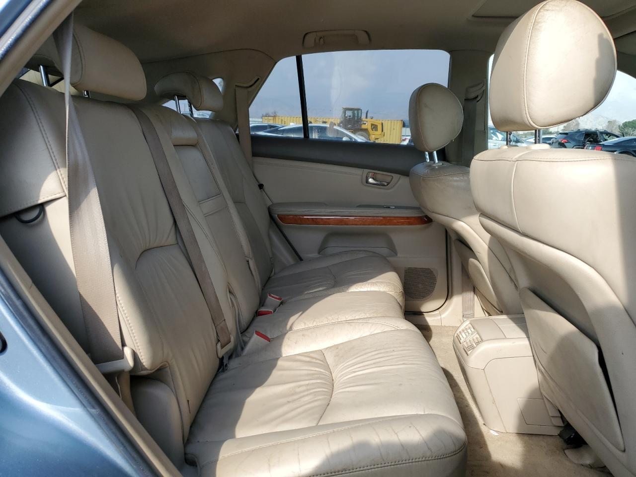 2004 Lexus RX - Image 12