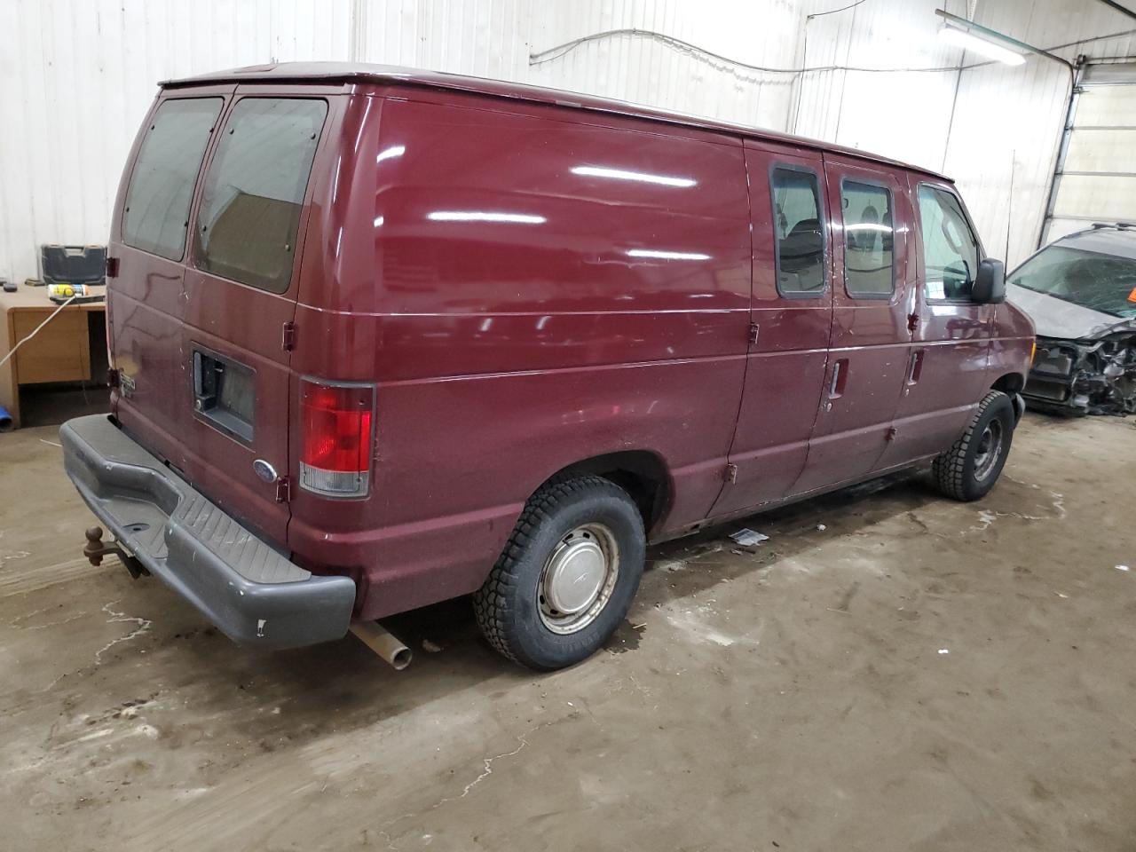 2003 Ford Econoline - Image 3