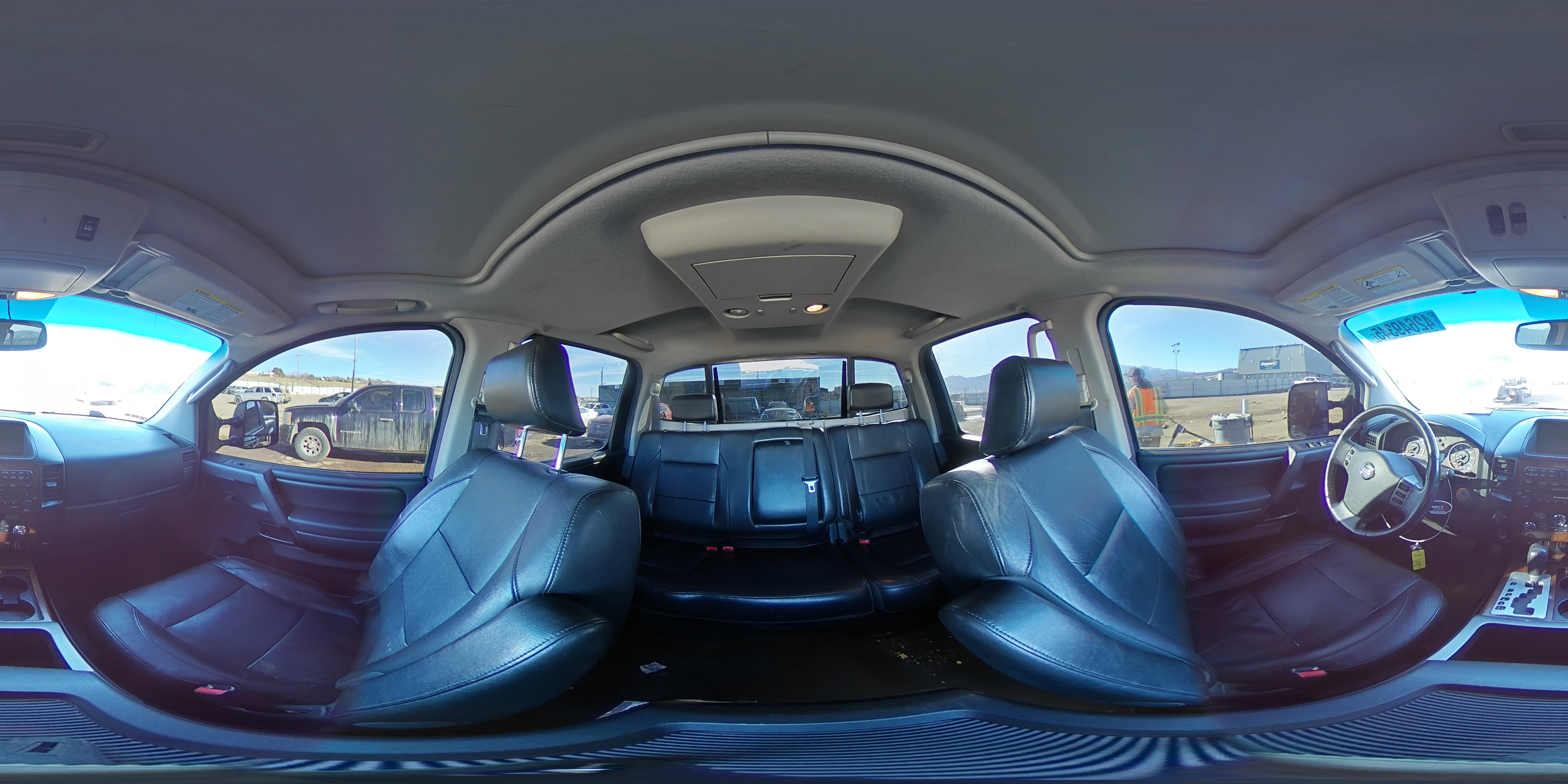 2009 Nissan Titan - Image 13