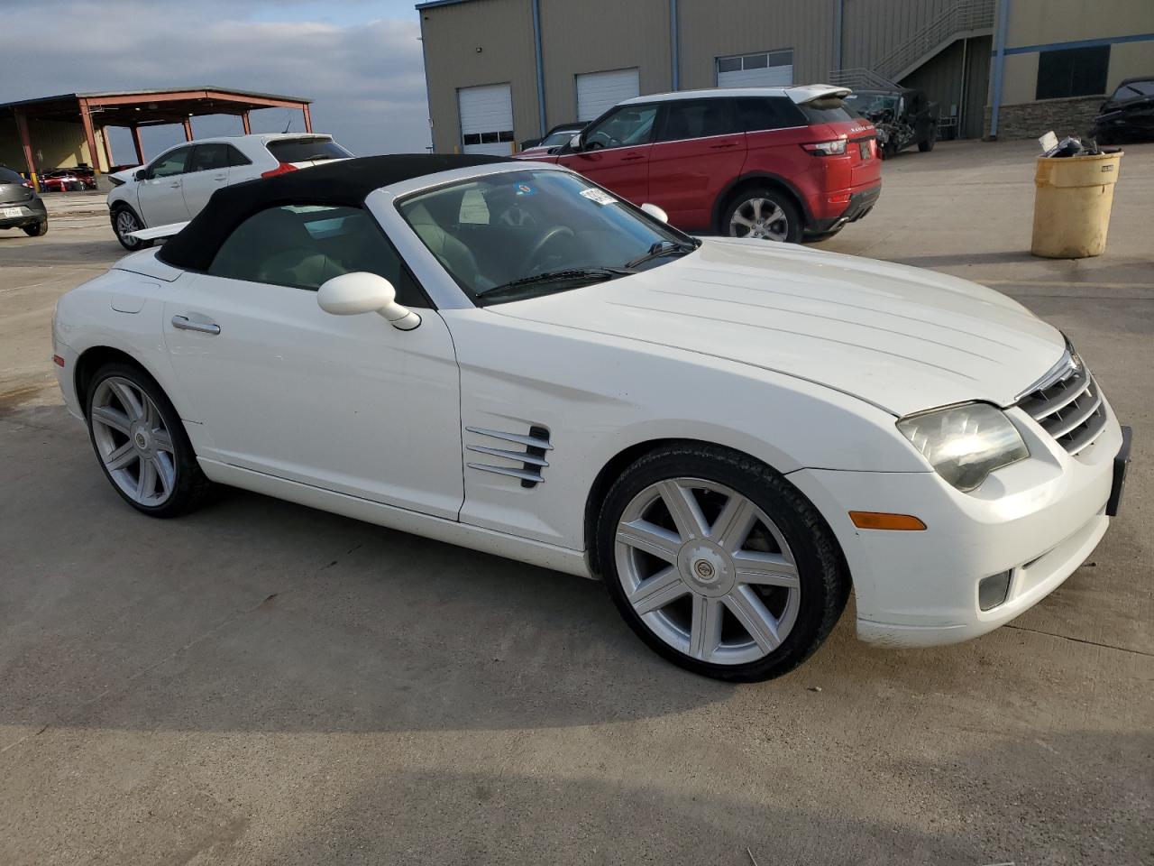 2005 Chrysler Crossfire - Image 4