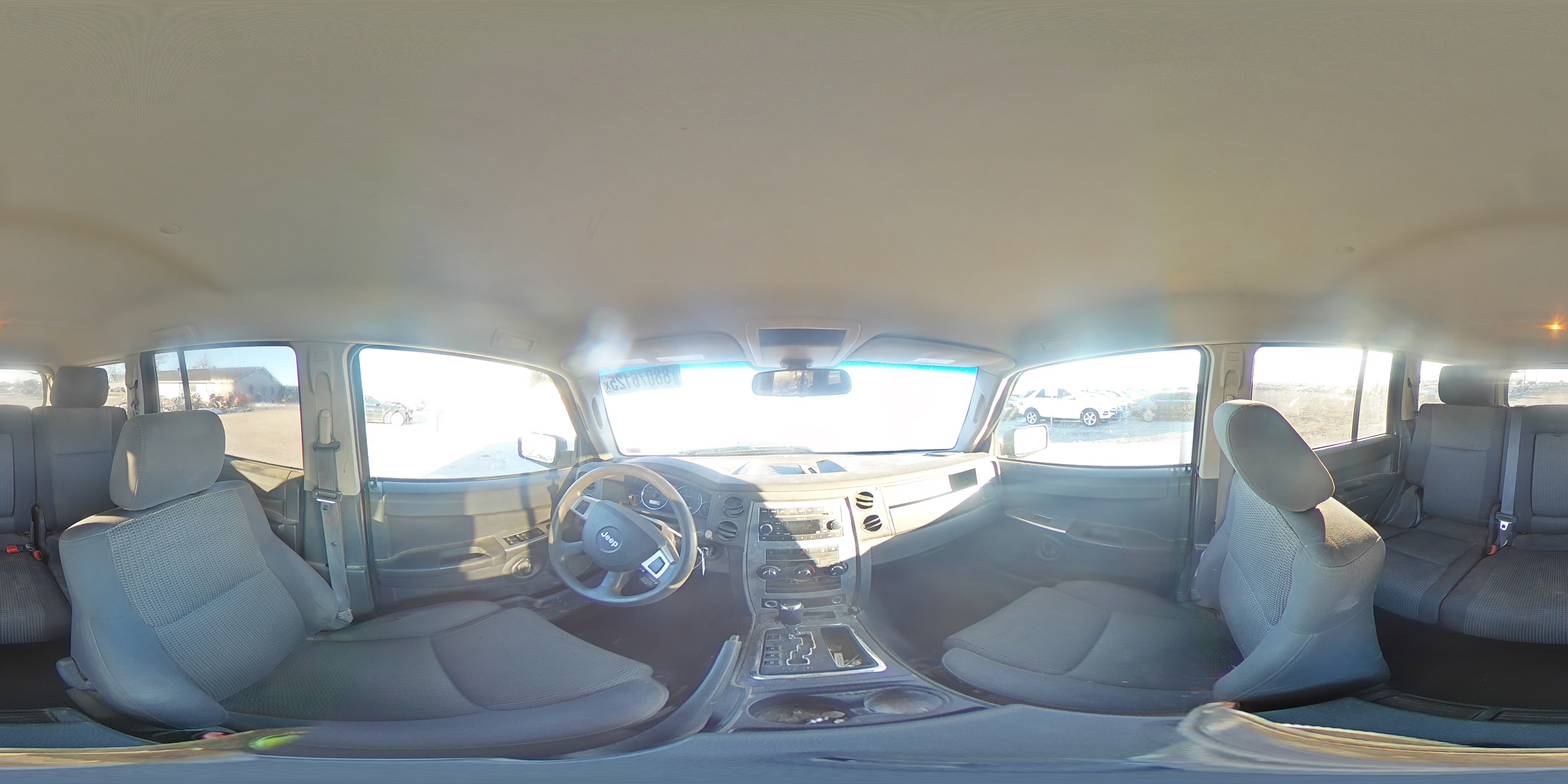 2008 Jeep Commander - Image 12