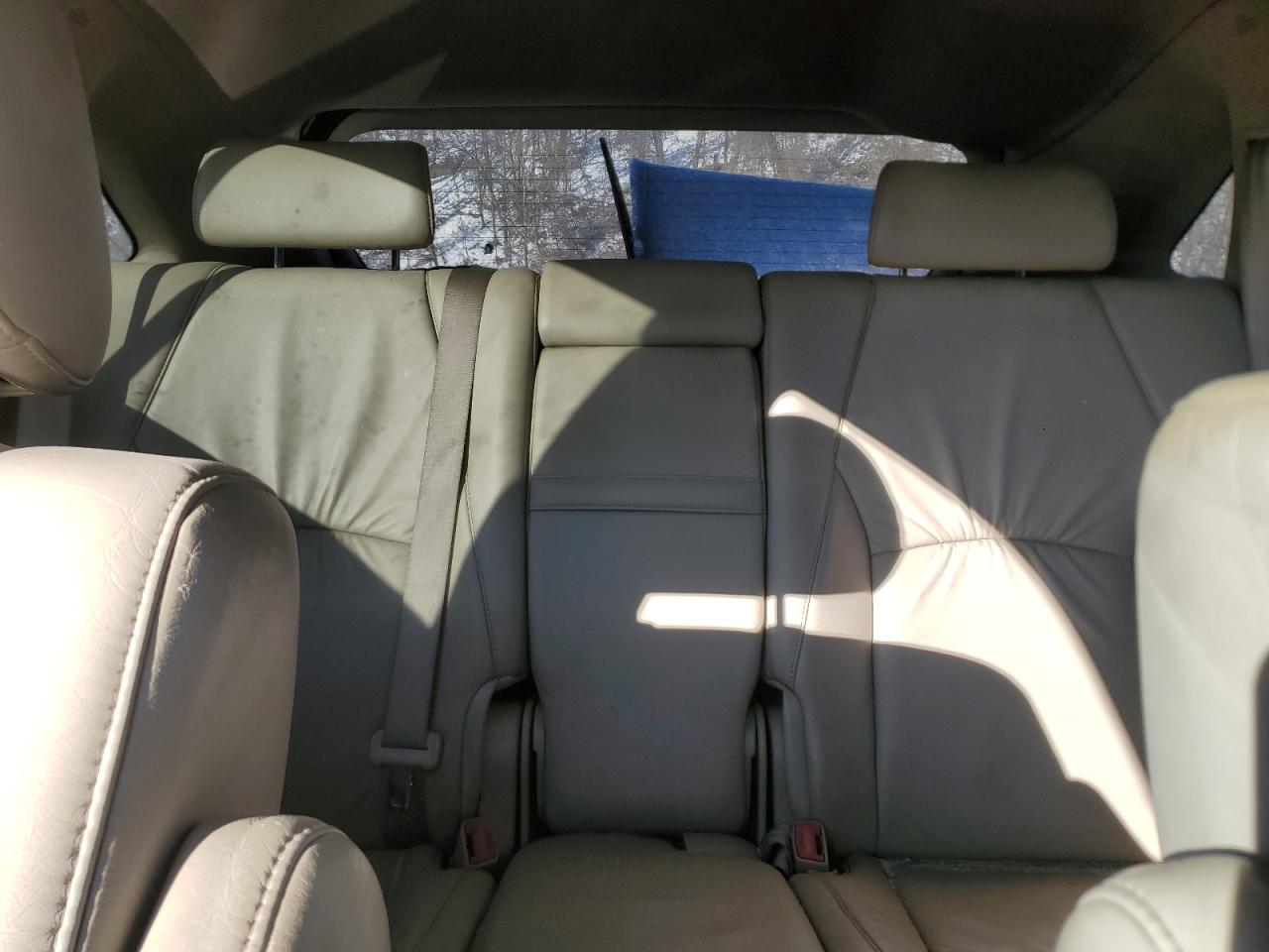 2004 Lexus RX - Image 10