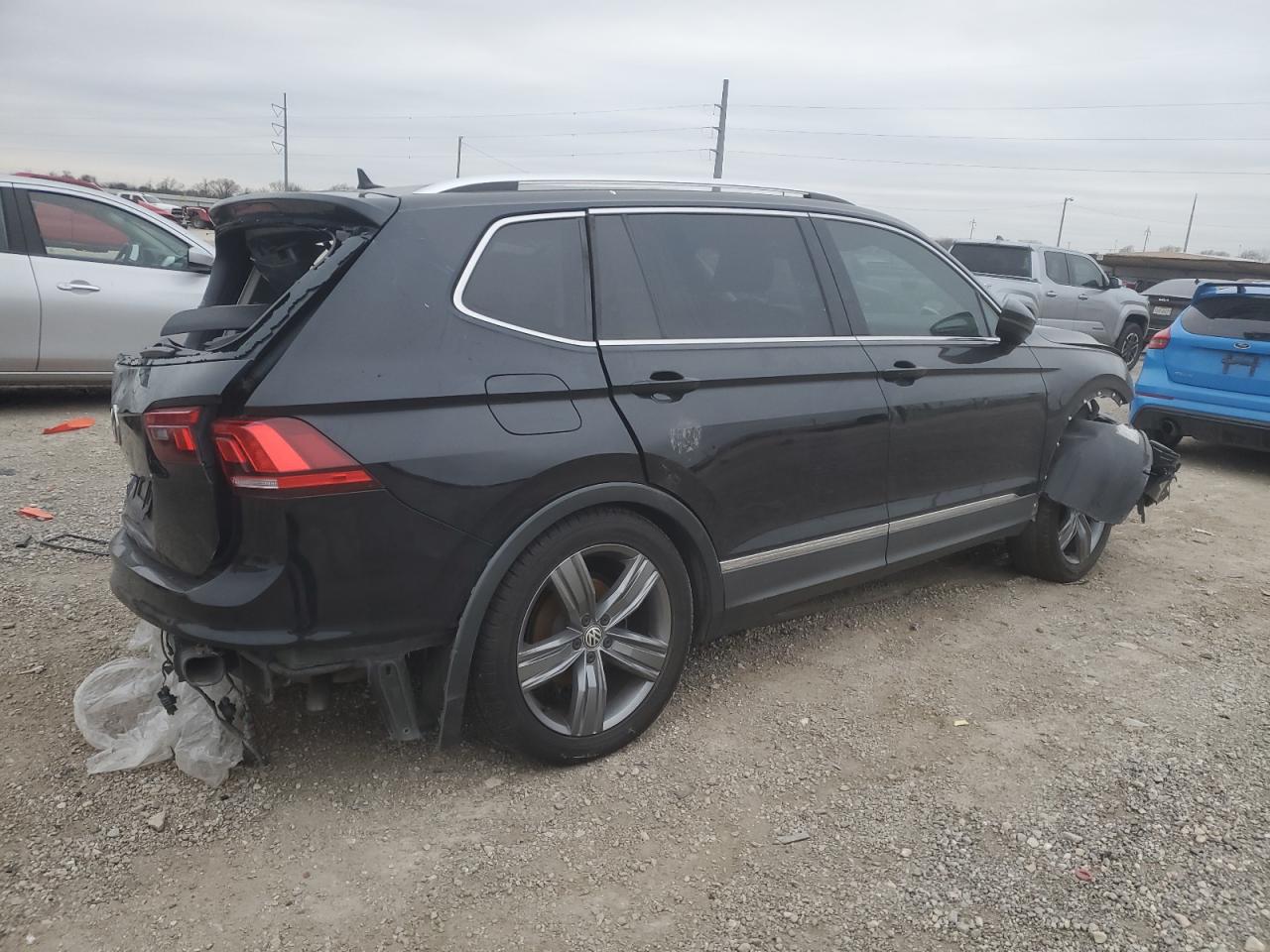 2020 Volkswagen Tiguan - Image 3
