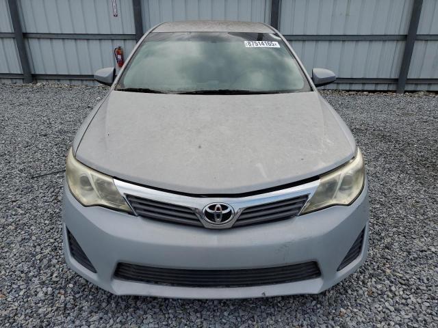  TOYOTA CAMRY 2014 Srebrny