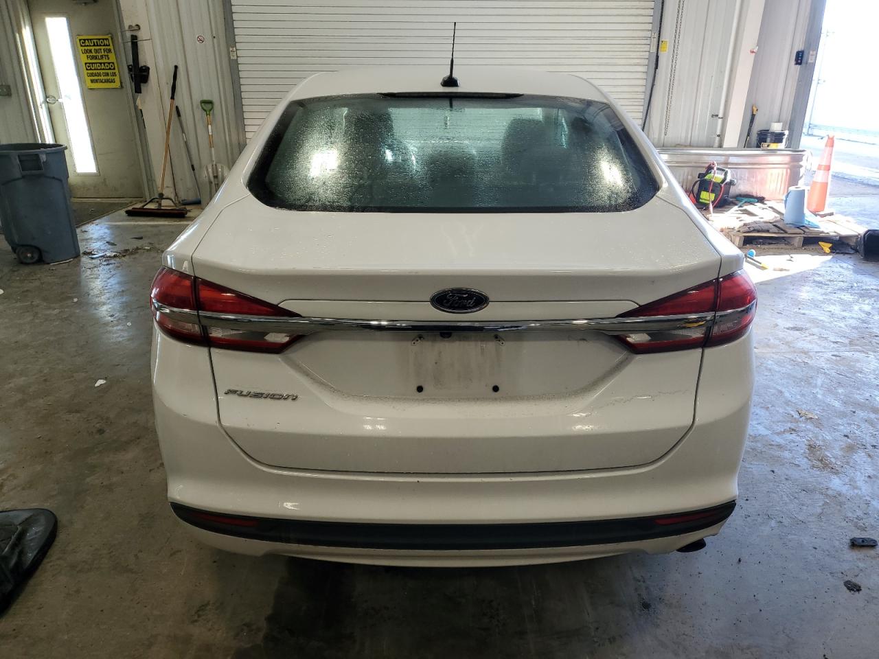 2017 Ford Fusion S VIN: 3FA6P0G72HR237504 Lot: 85414465