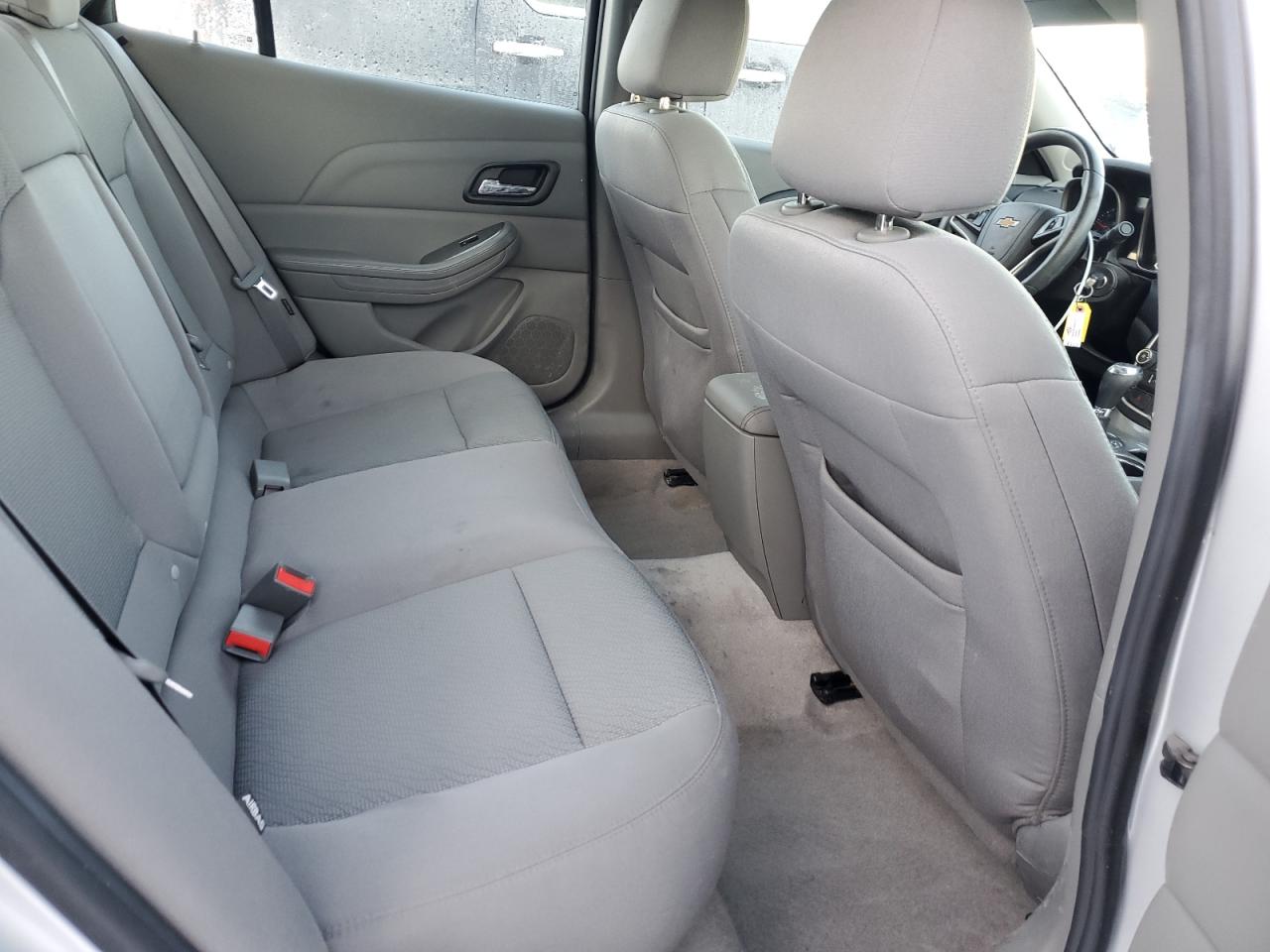 2015 Chevrolet Malibu - Image 10