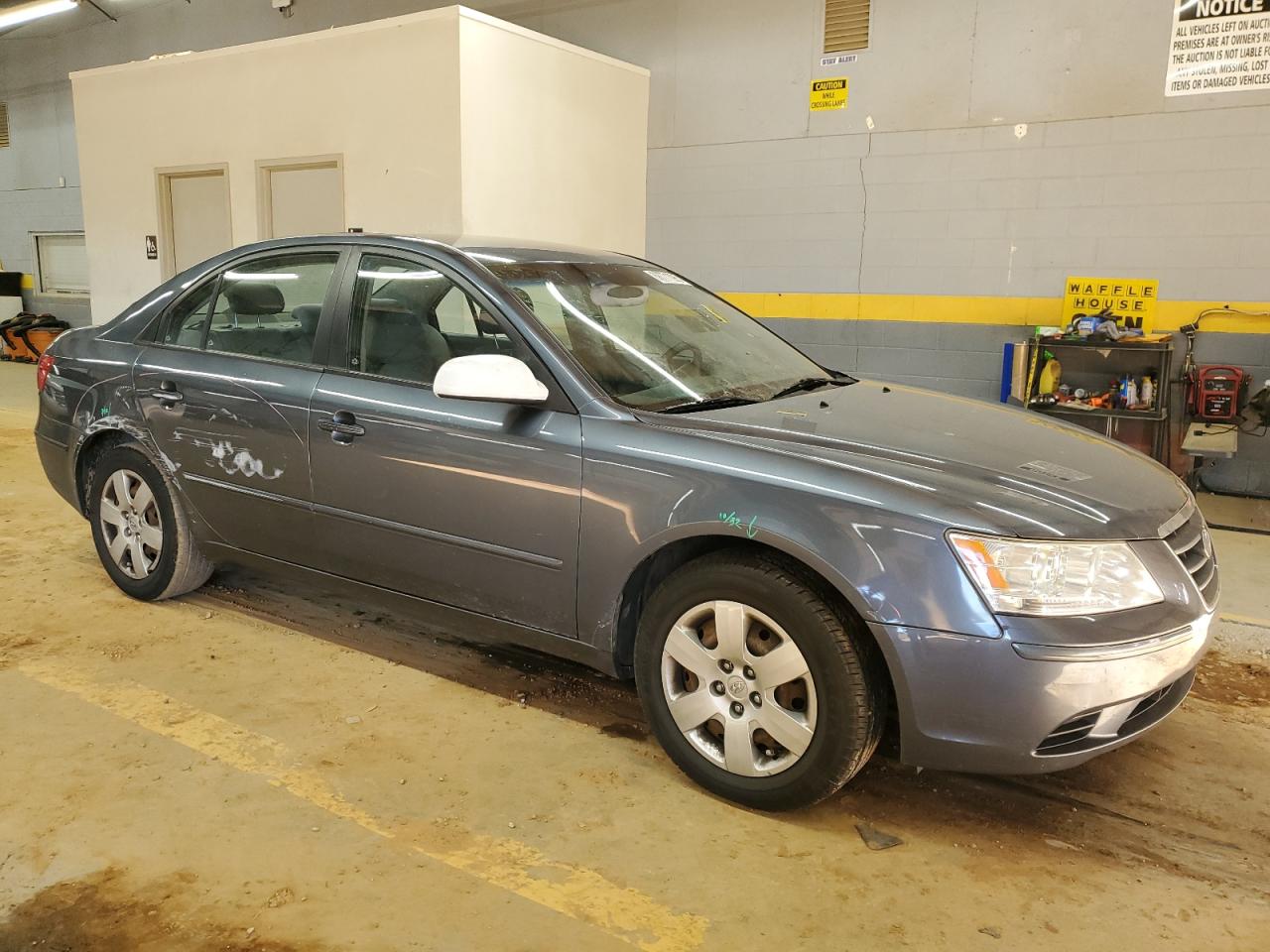 2010 Hyundai Sonata - Image 4