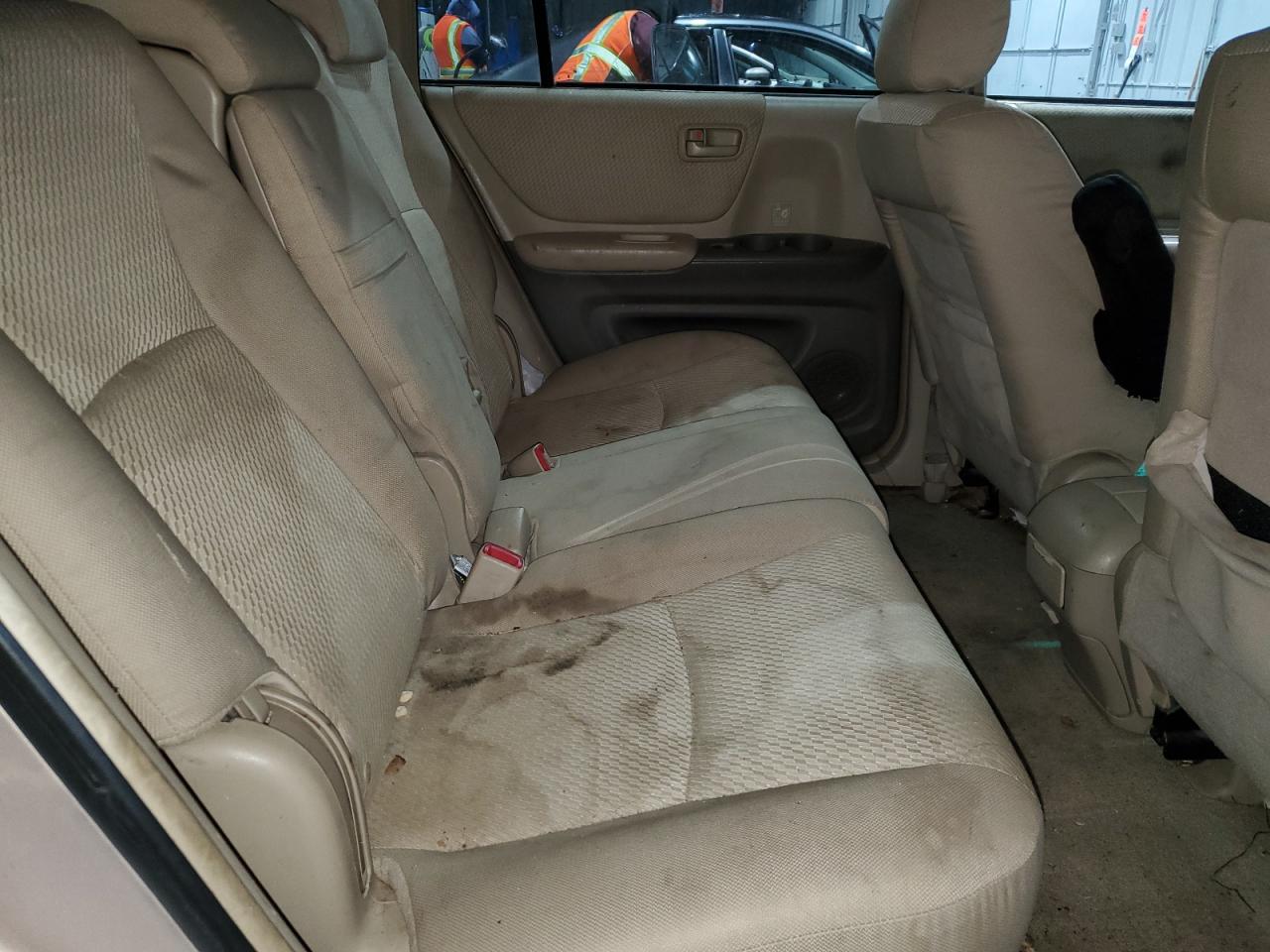 2005 Toyota Highlander - Image 13