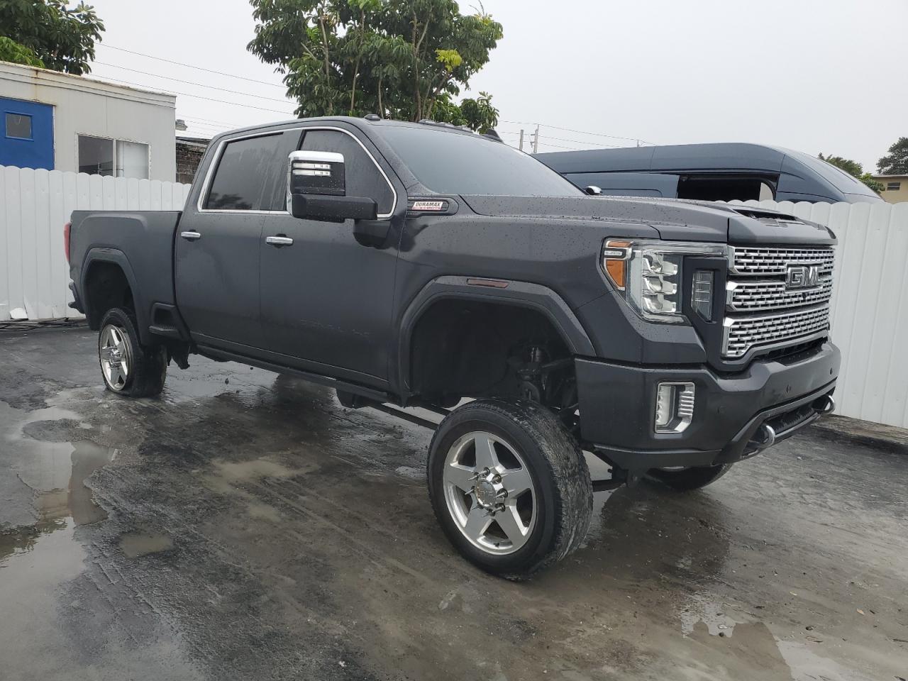 2020 GMC Sierra - Image 4
