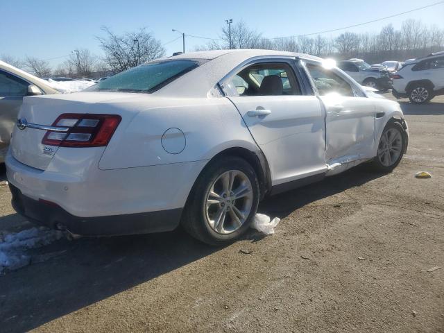  FORD TAURUS 2016 Белы