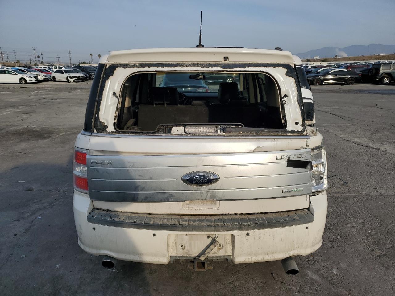 2010 Ford Flex - Image 6