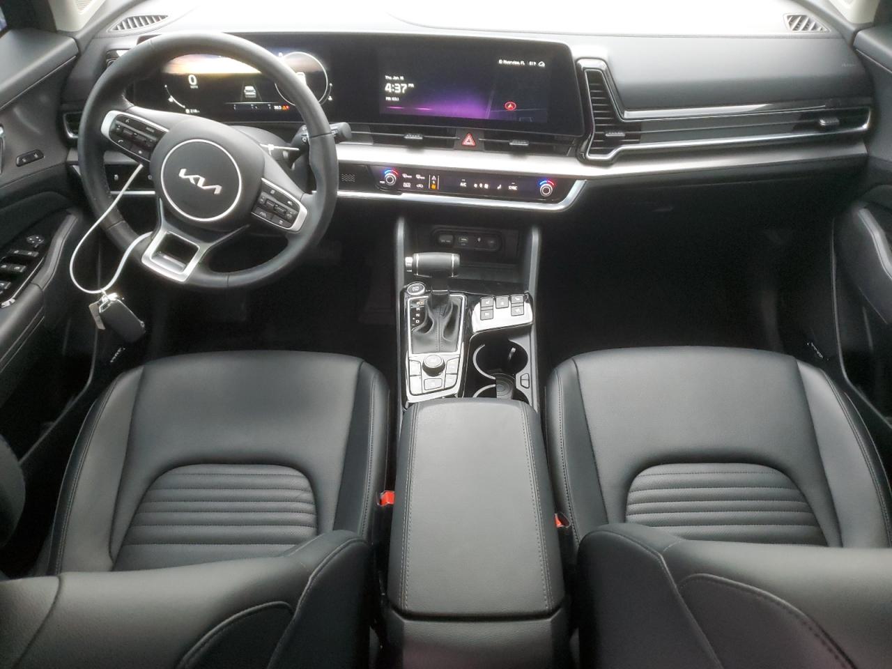 2024 Kia Sportage - Image 8