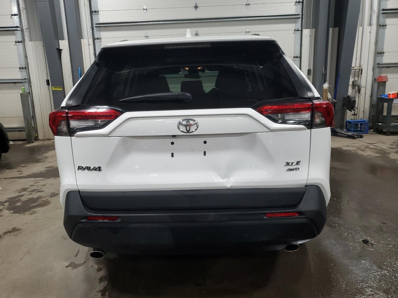 2021 Toyota RAV 4 - Image 6