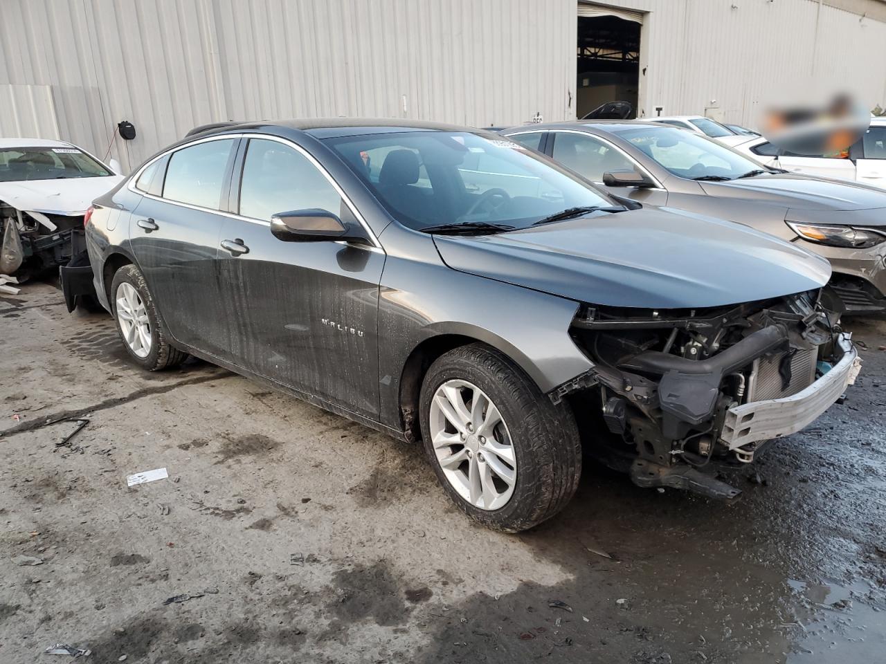 2016 Chevrolet Malibu - Image 4