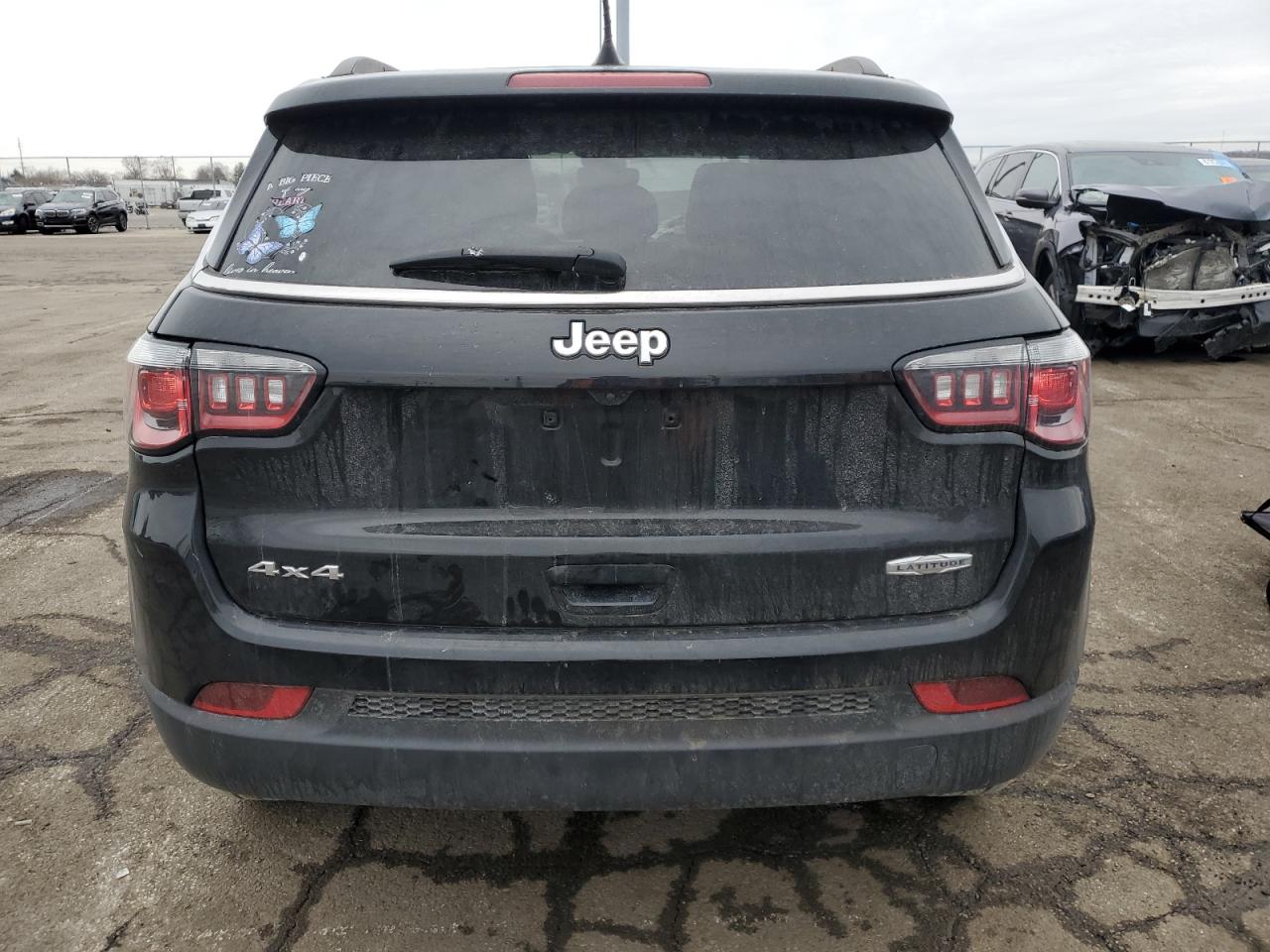 2022 Jeep Compass - Image 6