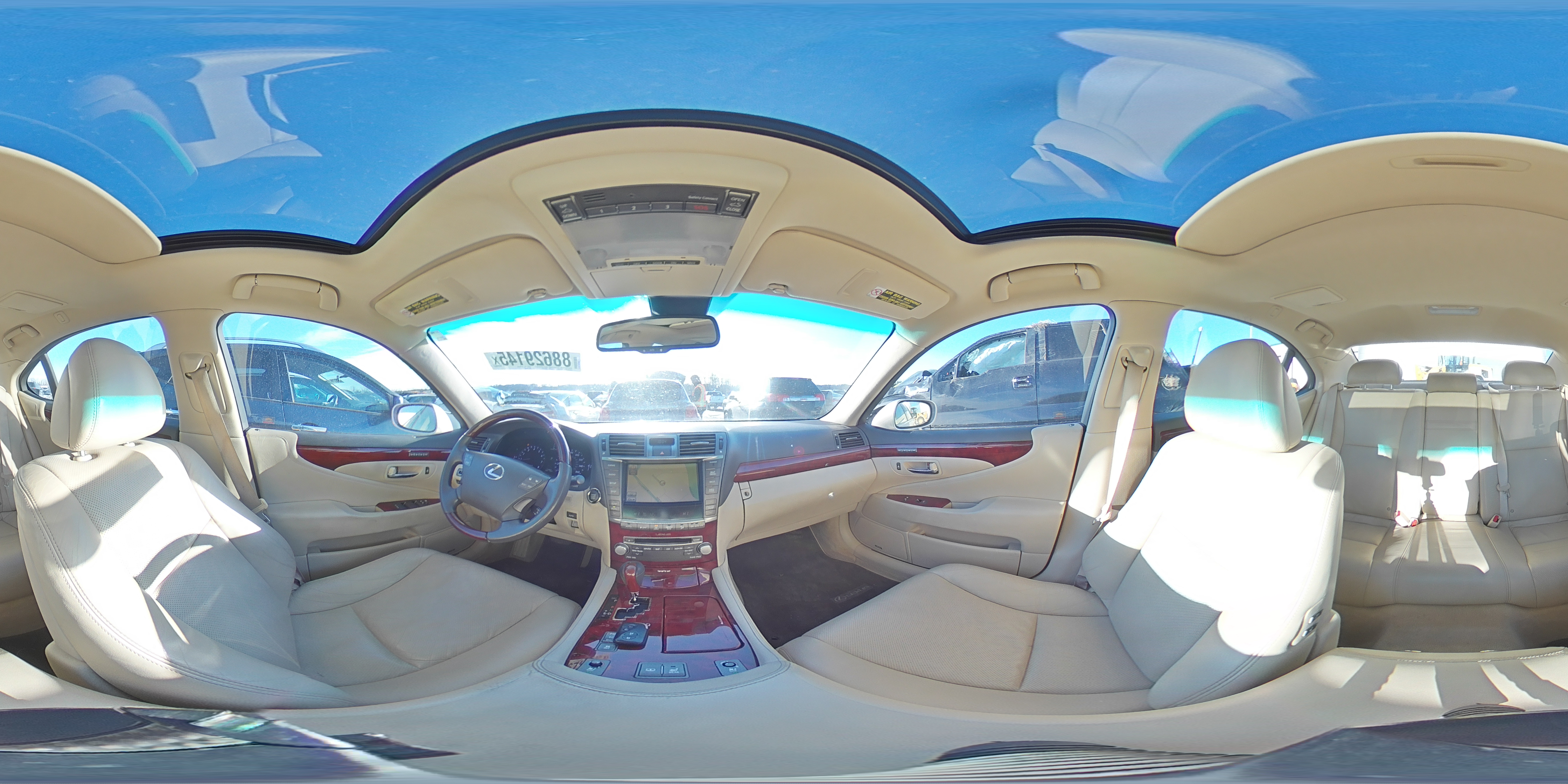 2010 Lexus LS - Image 13