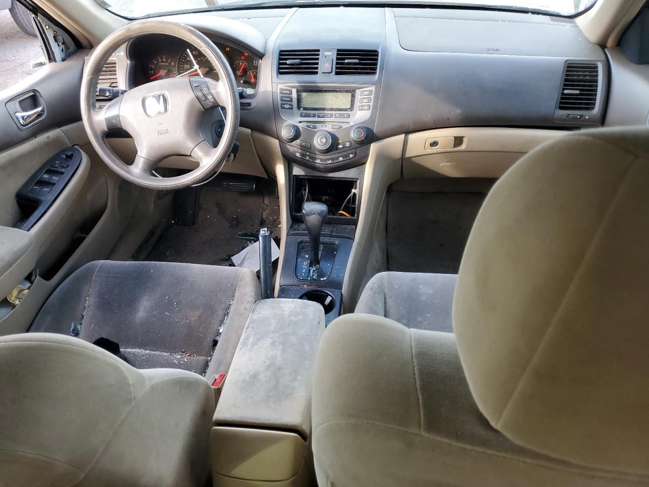 2004 Honda Accord - Image 8