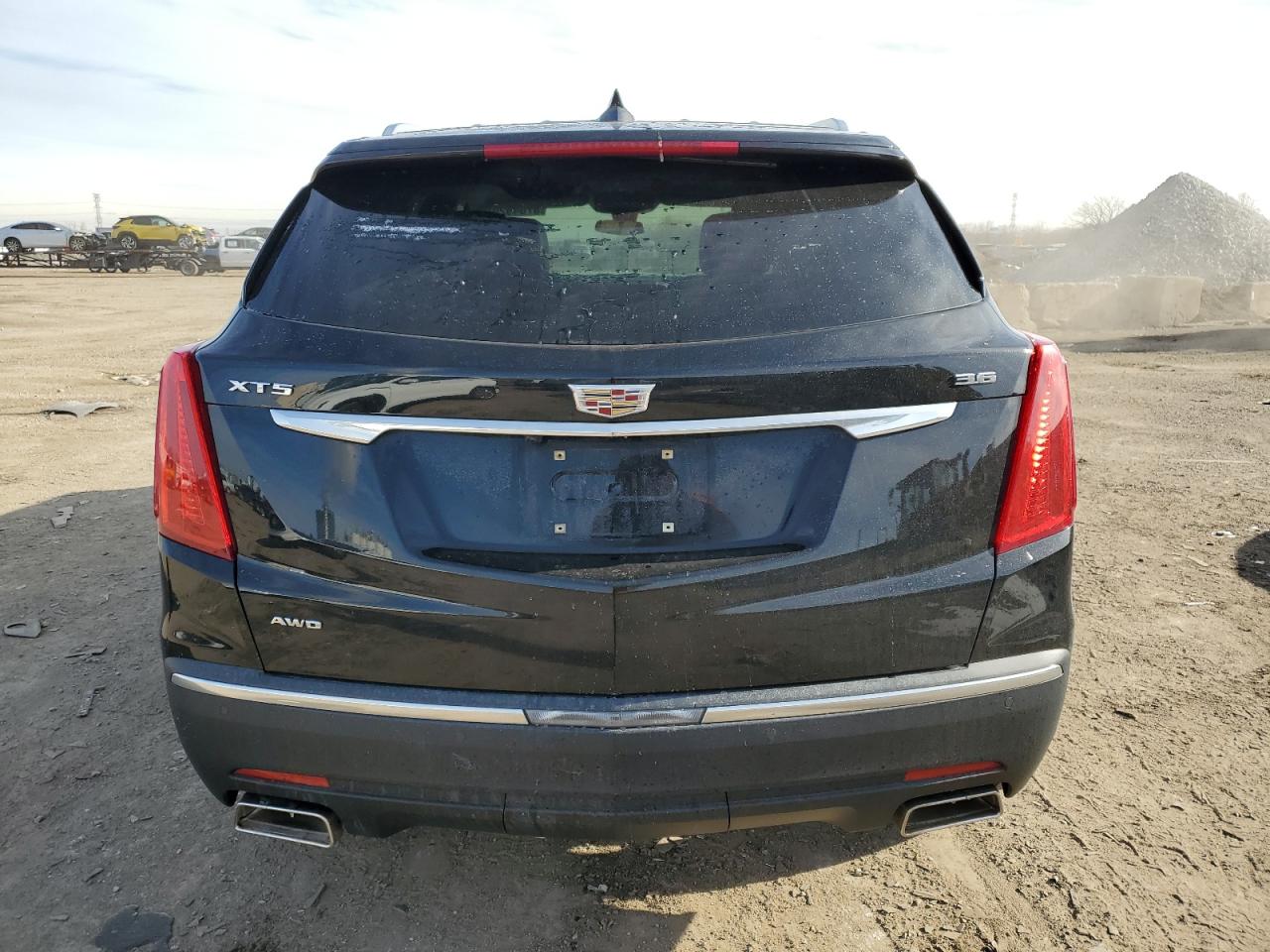 2017 Cadillac XT5 - Image 6