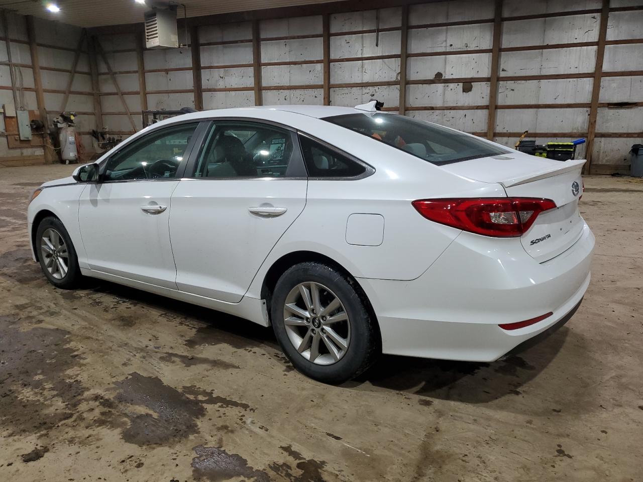 2015 Hyundai Sonata - Image 2