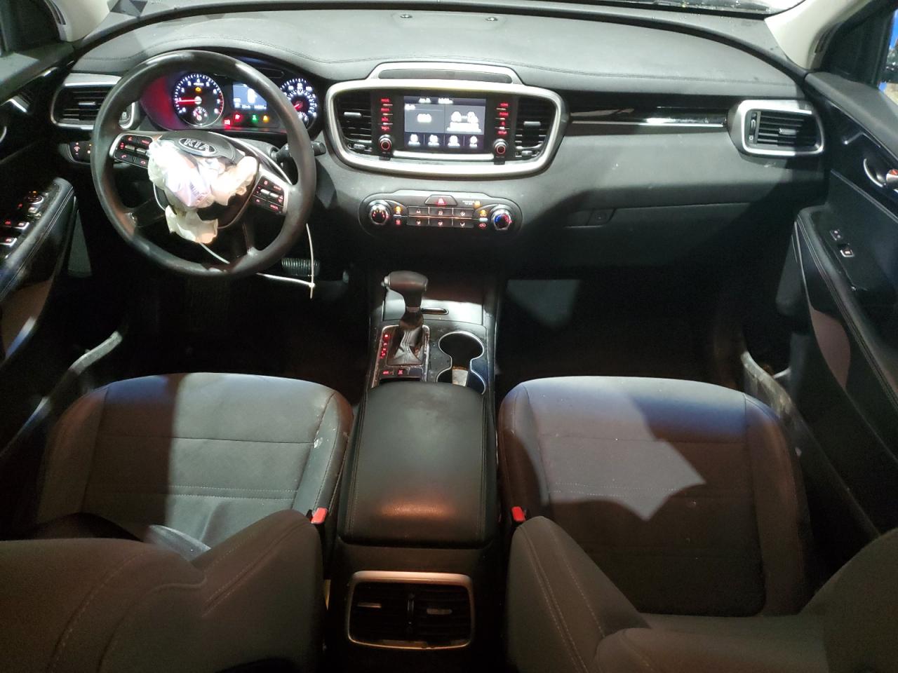 2019 Kia Sorento - Image 8